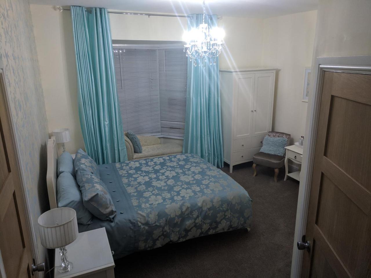 Lion House Bed & Breakfast With Restaurant Combe Martin Exterior foto